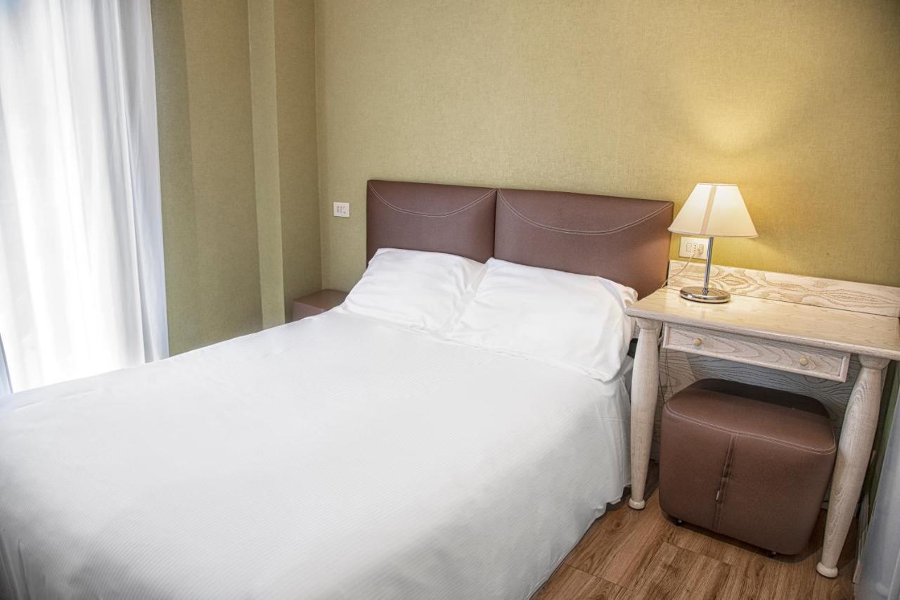 Villa Adriatica Ambienthotels Rimini Kültér fotó