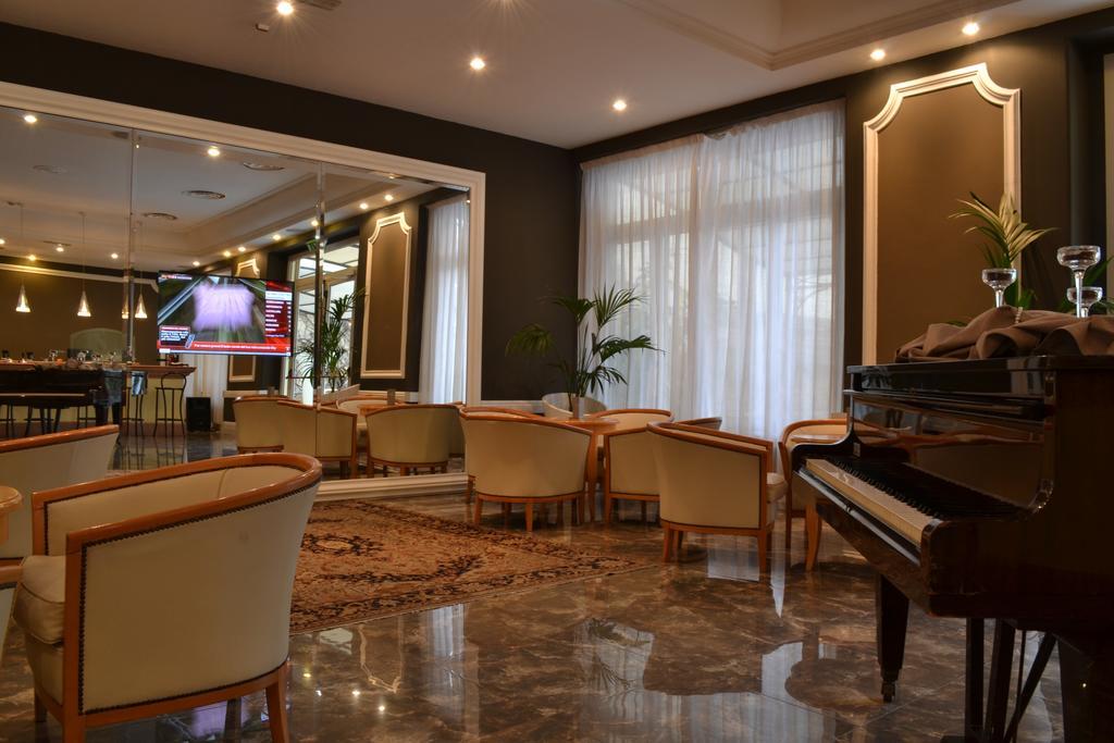 Villa Adriatica Ambienthotels Rimini Kültér fotó