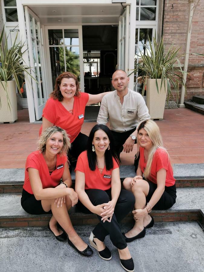 Villa Adriatica Ambienthotels Rimini Kültér fotó